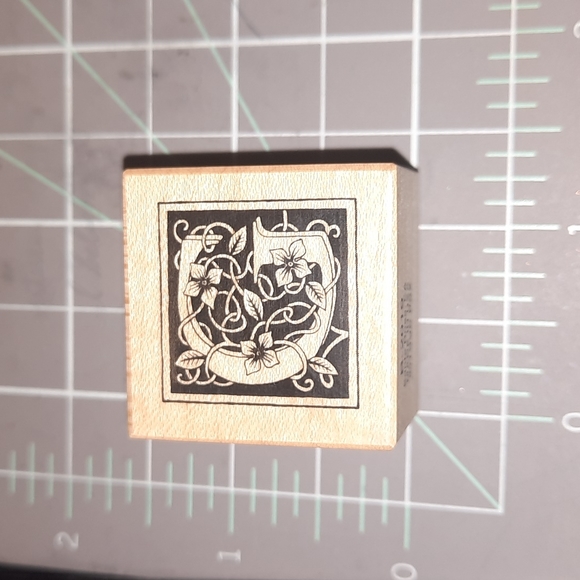 Monogram rubber stamps square with floral vine - Picture 5 of 16